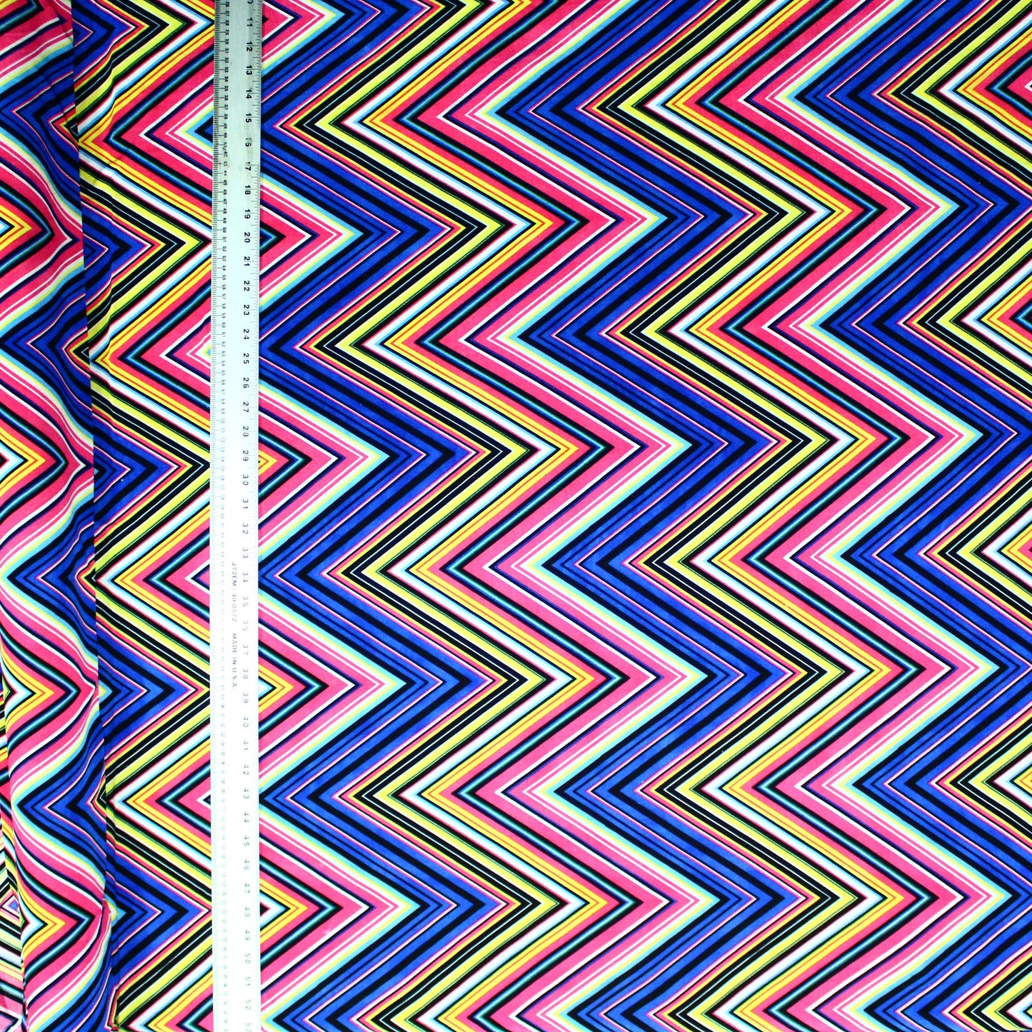 Multicolor Zigzags