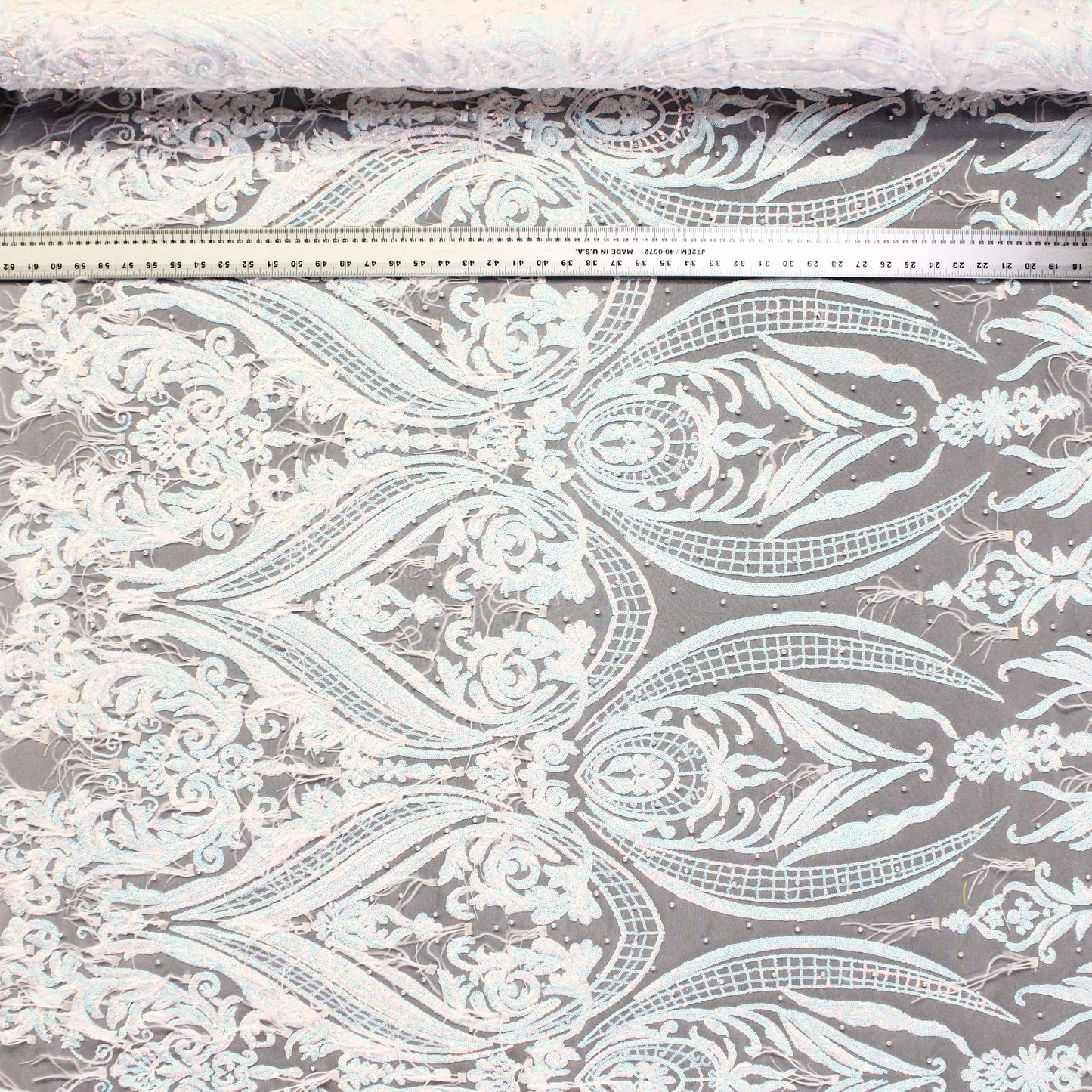 Aria with Feathers and Pearl