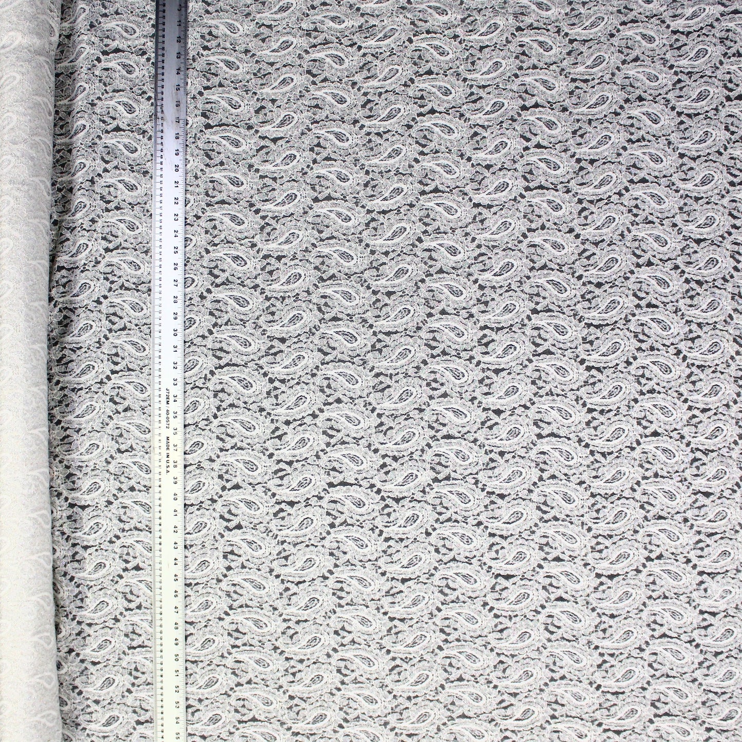 Intricate Paisley (2-Way)
